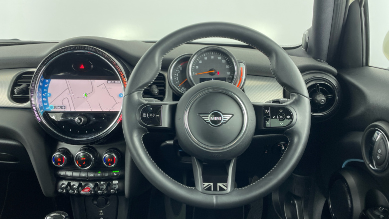 MINI Hatchback 1.5 Cooper Exclusive 5dr Auto Petrol Hatchback